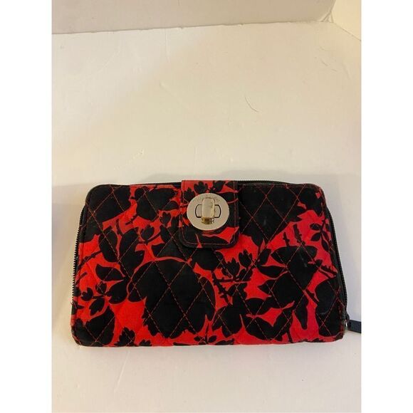 Vera Bradley turn key wallet black red zipper 7.5x5" - Picture 1 of 5